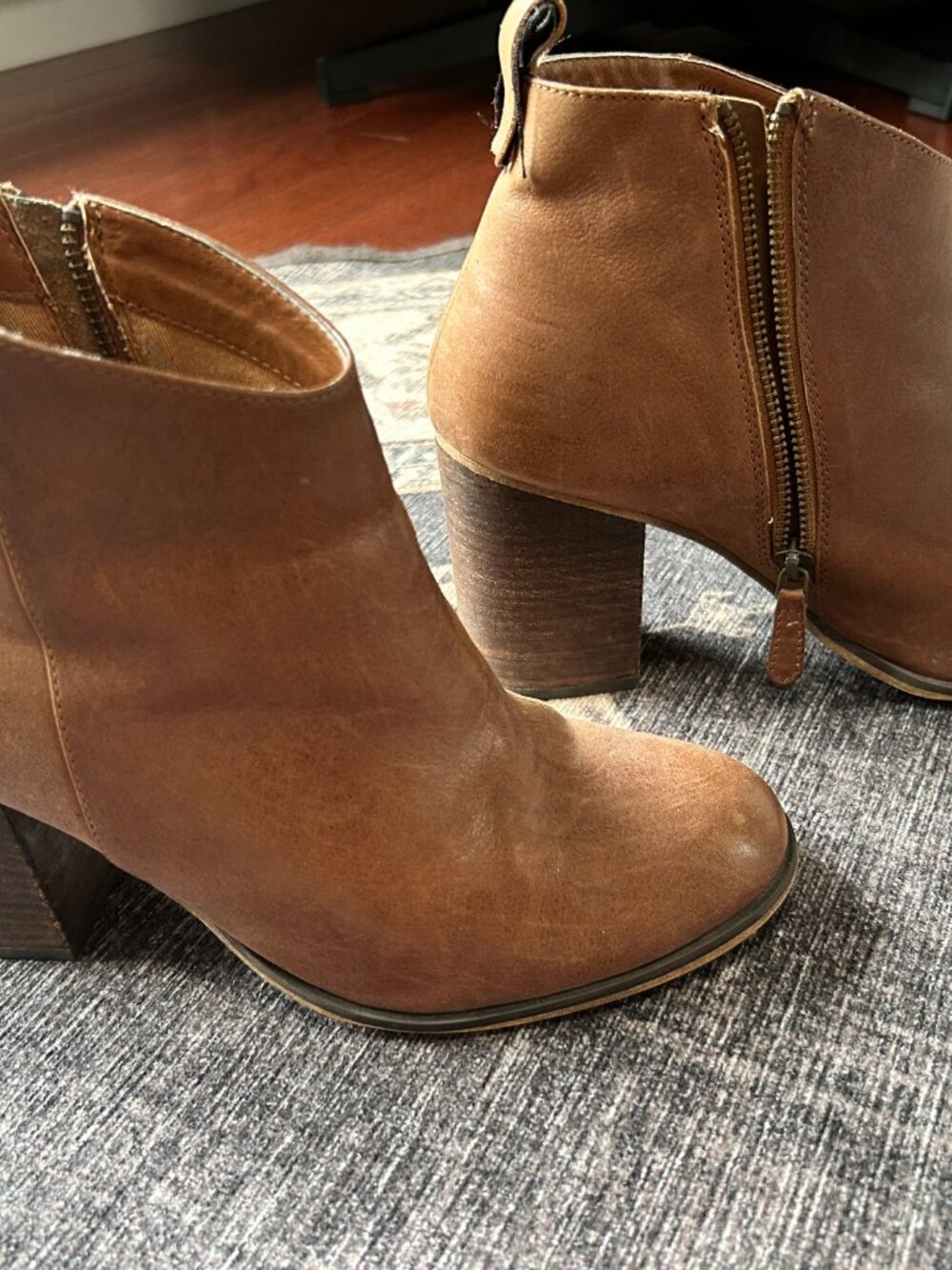 BP Lance Leather Block Heal Ankle Bootie Brown Size 9.5 EUC - Picture 5 of 6